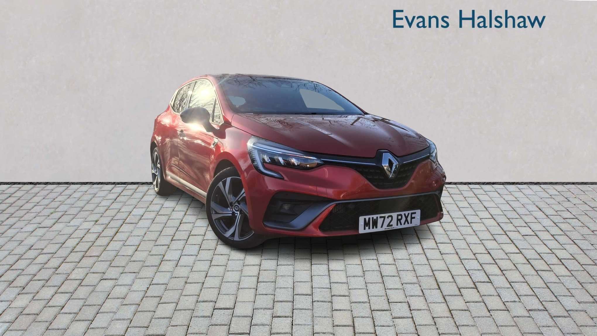 Main listing image - Renault Clio