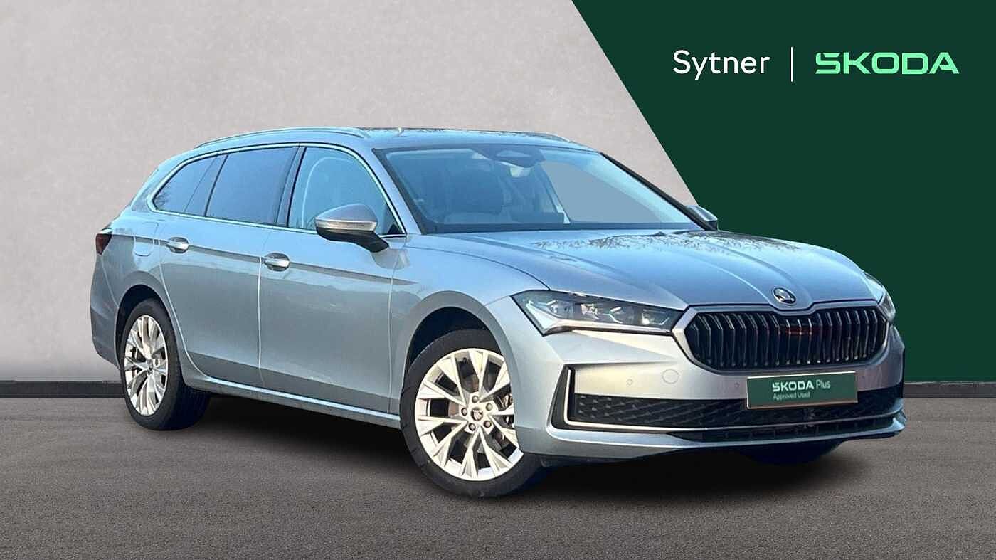 Main listing image - Skoda Superb Estate