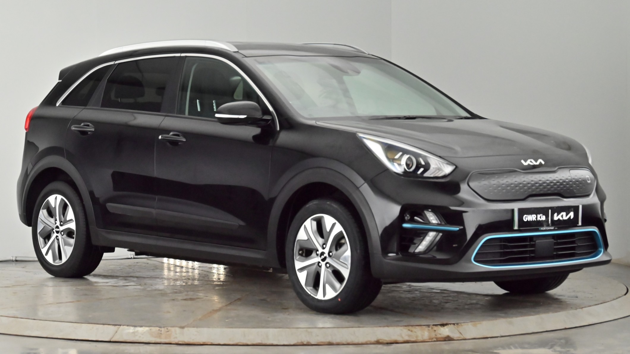 Main listing image - Kia e-Niro