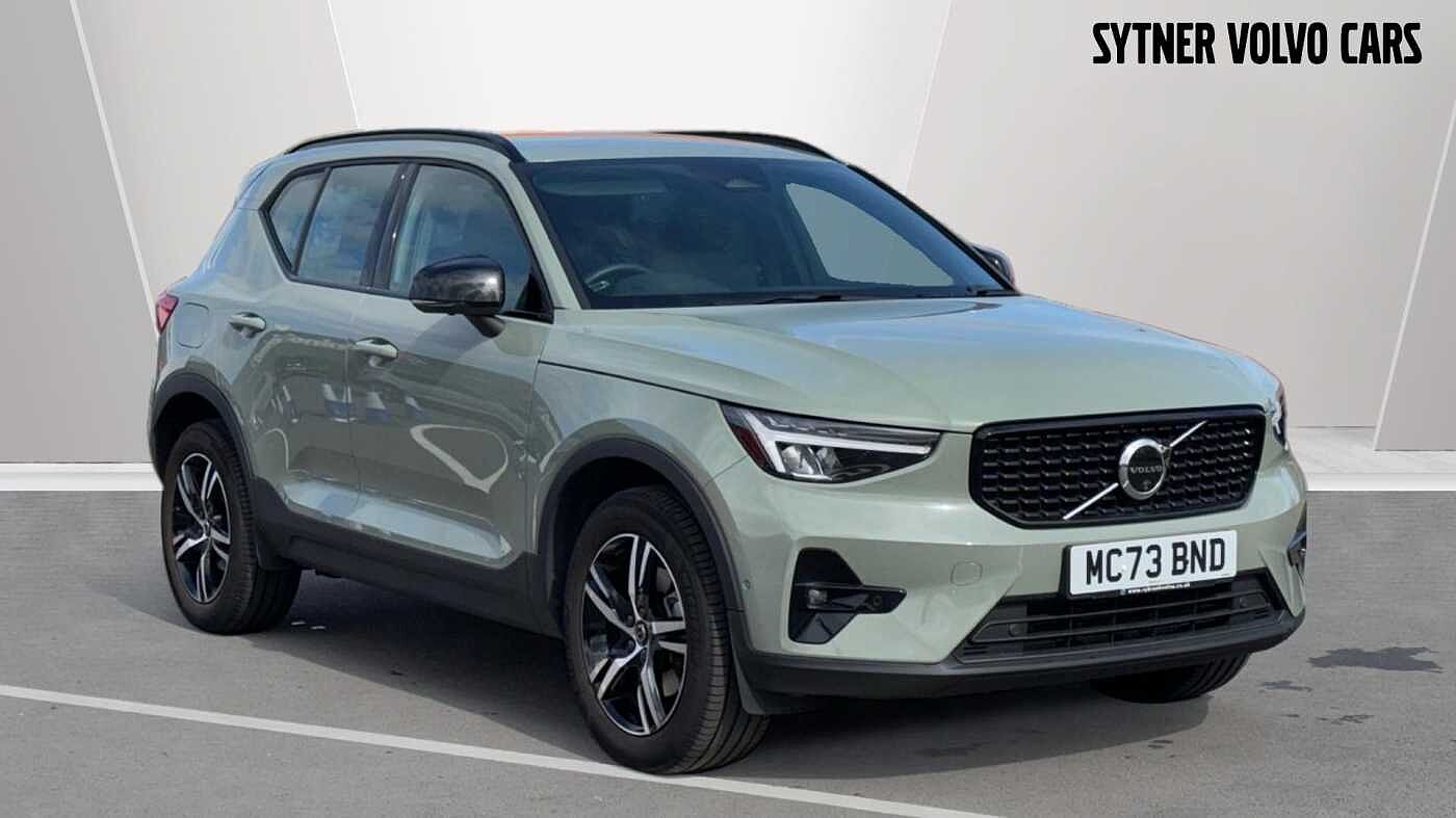 Main listing image - Volvo XC40