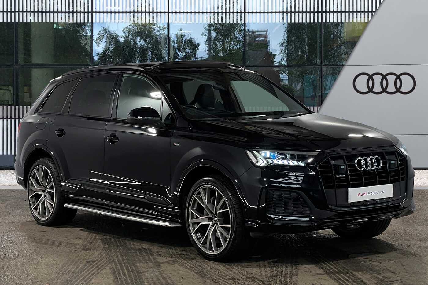 Main listing image - Audi Q7