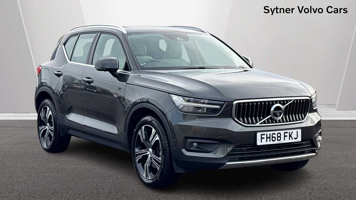 Main listing image - Volvo XC40