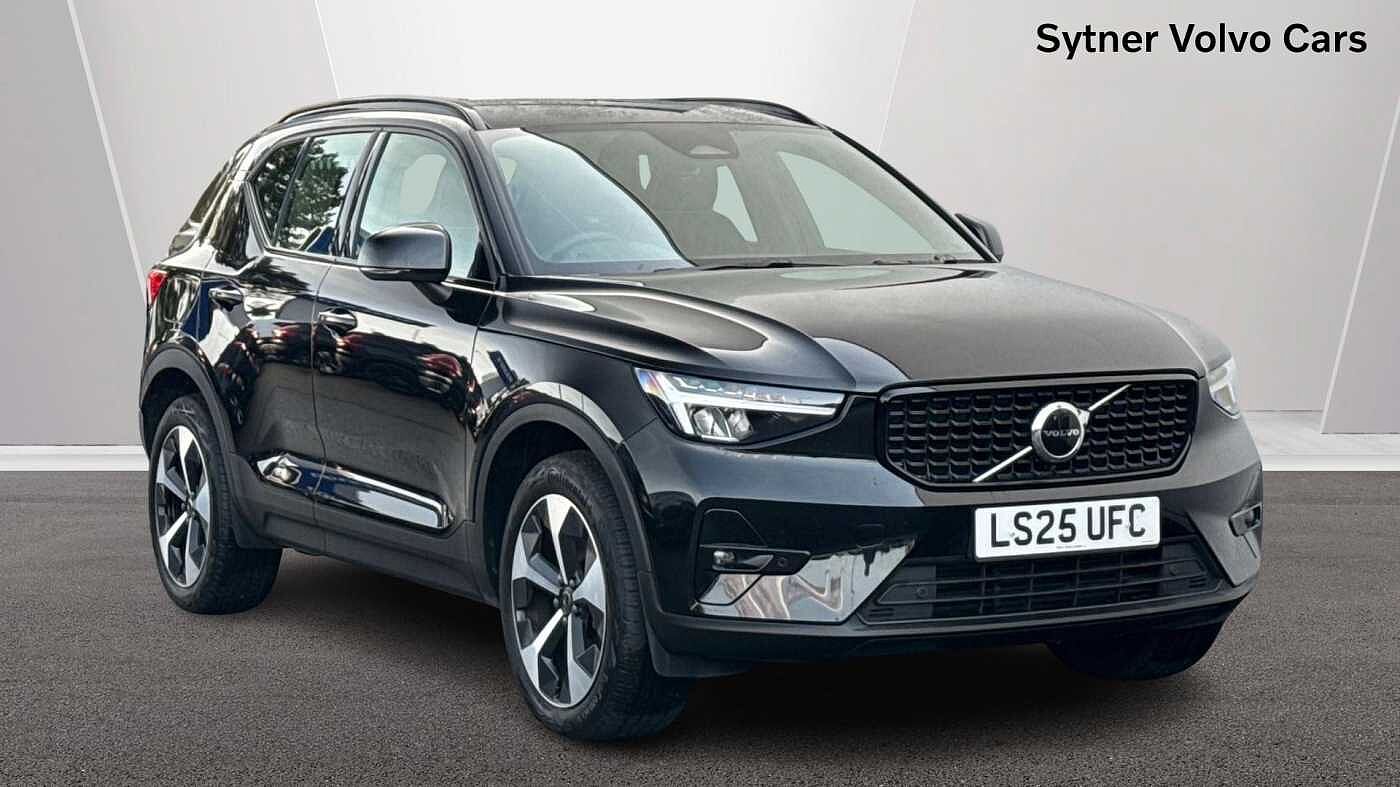 Main listing image - Volvo XC40
