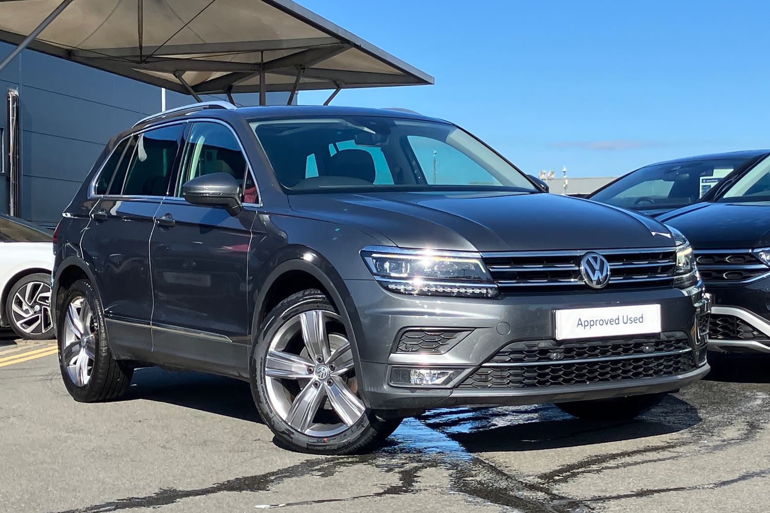 Main listing image - Volkswagen Tiguan