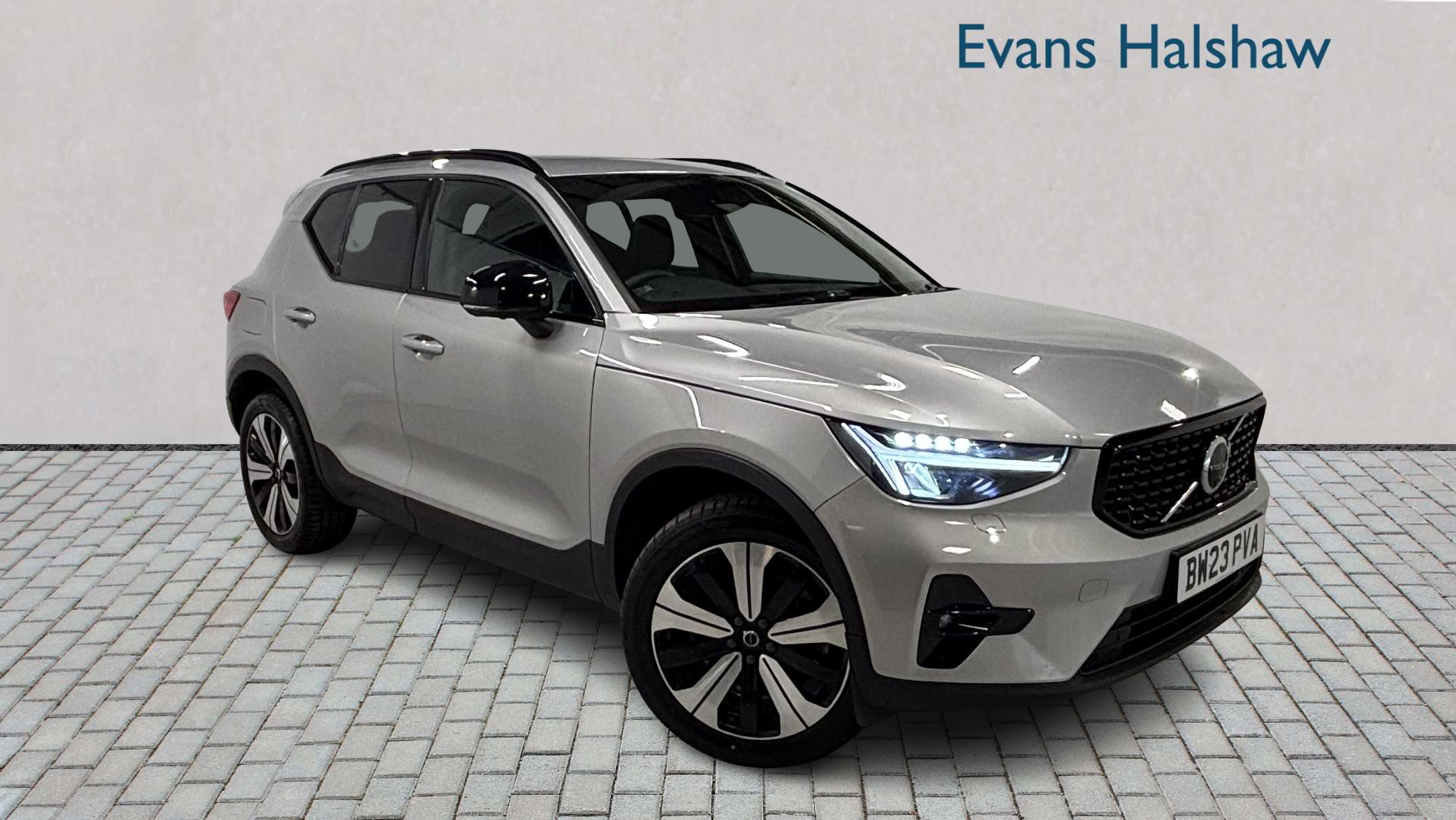 Main listing image - Volvo XC40 Recharge
