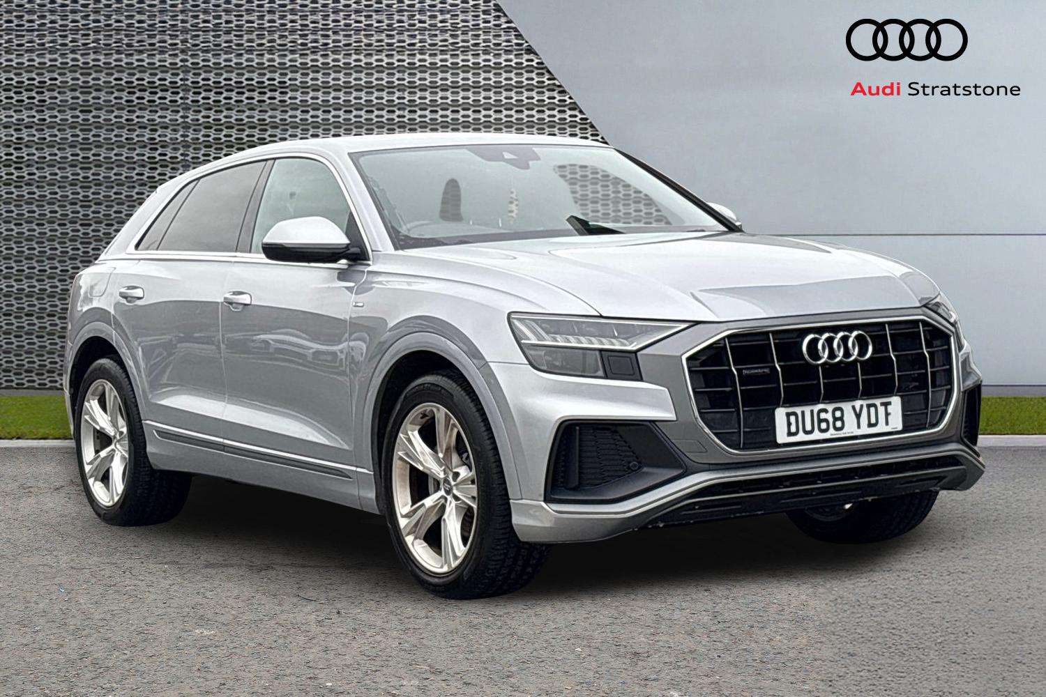 Main listing image - Audi Q8