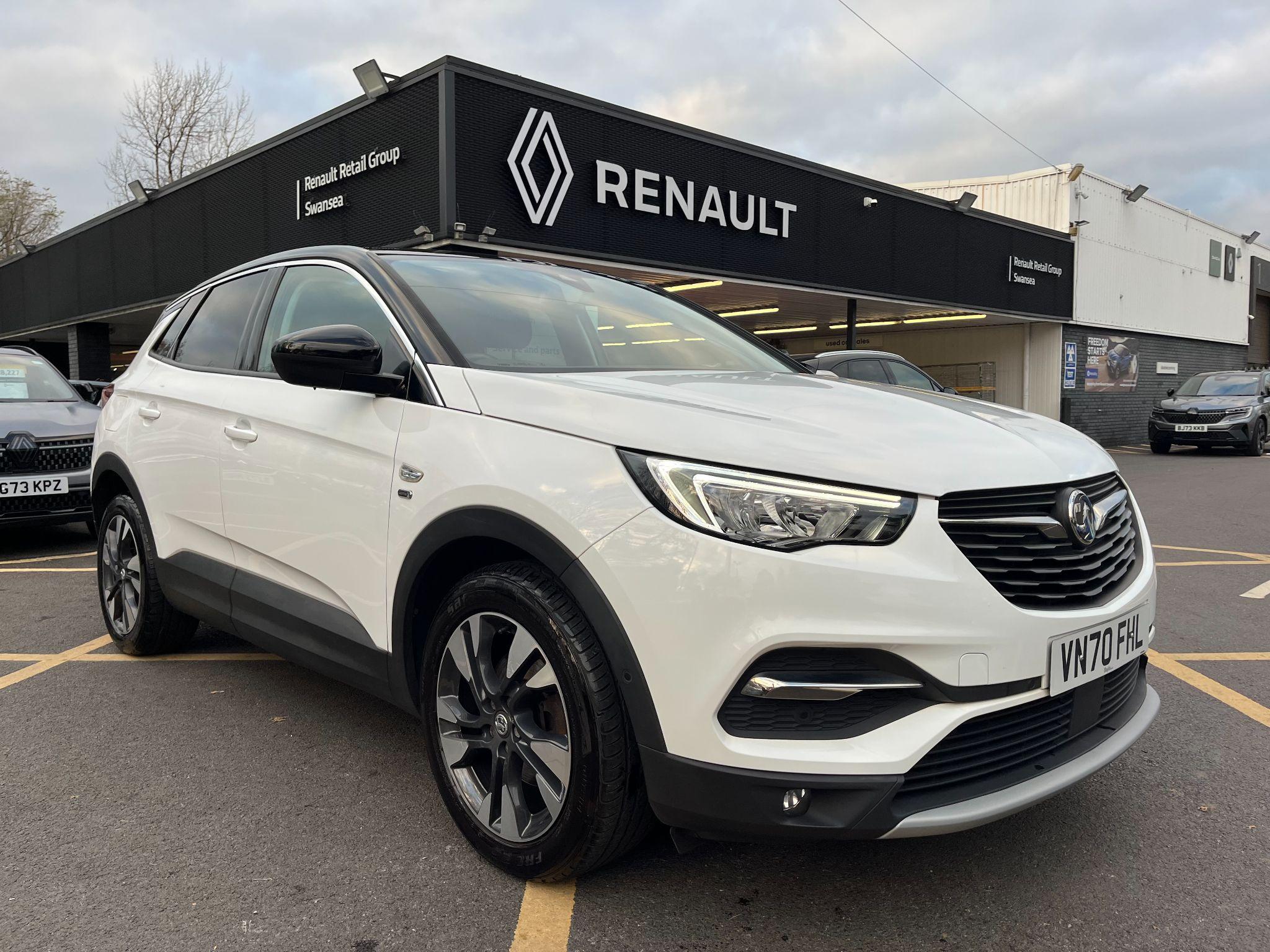 Main listing image - Vauxhall Grandland X