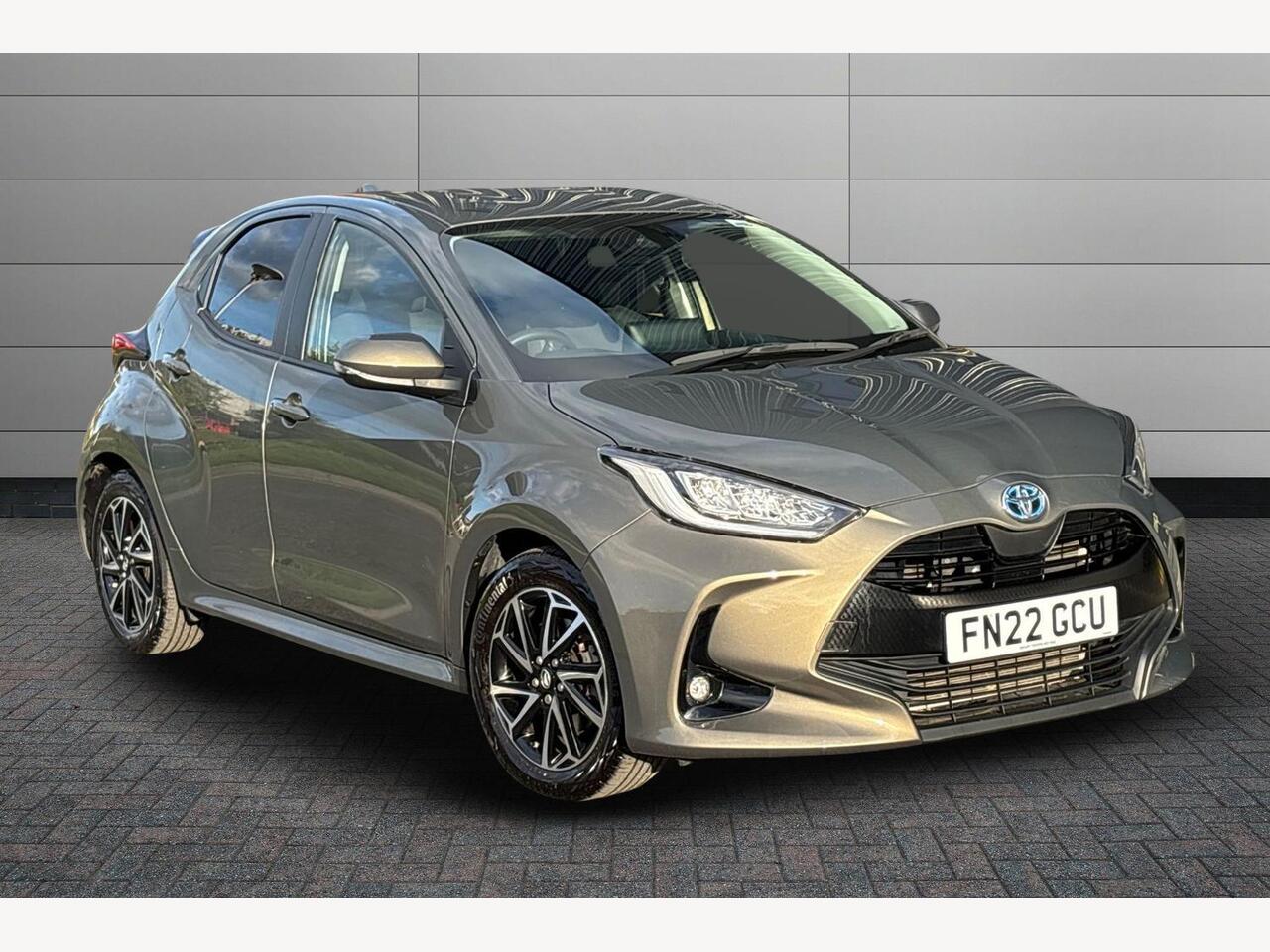 Main listing image - Toyota Yaris