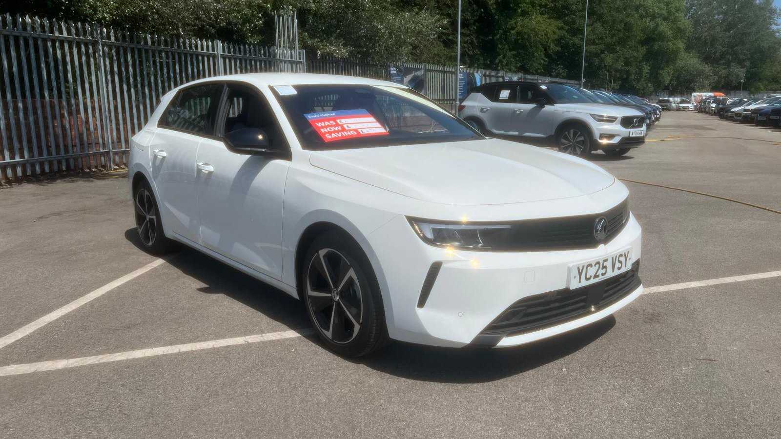 Main listing image - Vauxhall Astra
