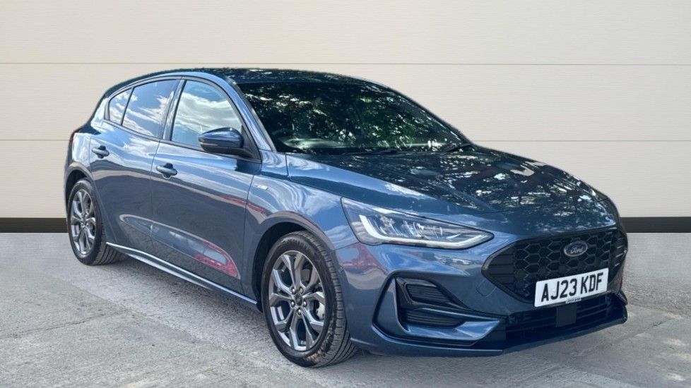 Main listing image - Ford Focus