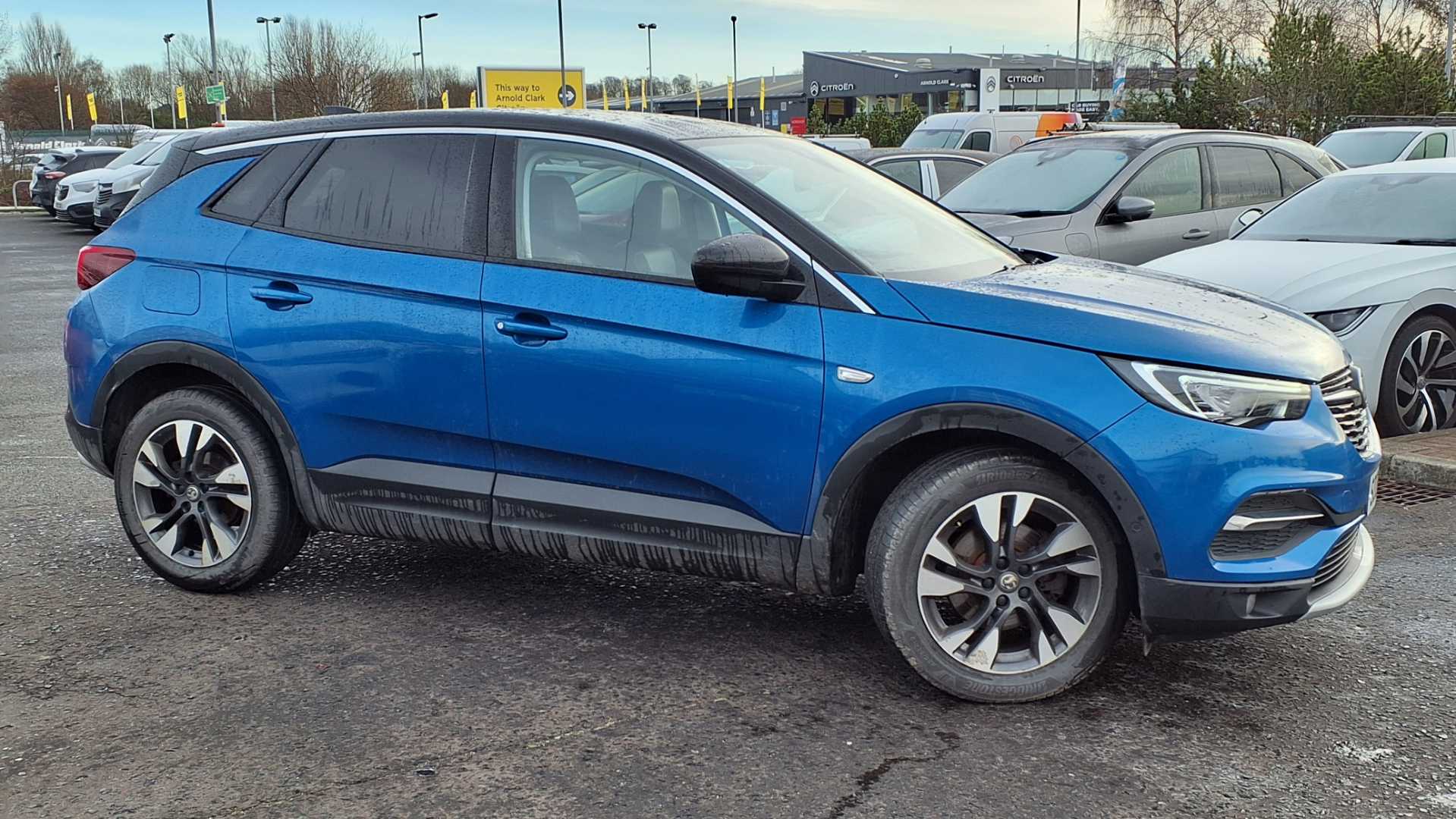 Main listing image - Vauxhall Grandland X