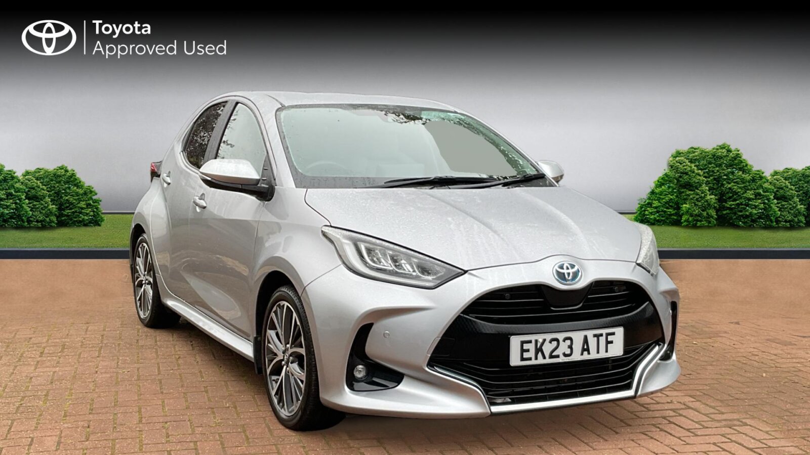 Main listing image - Toyota Yaris