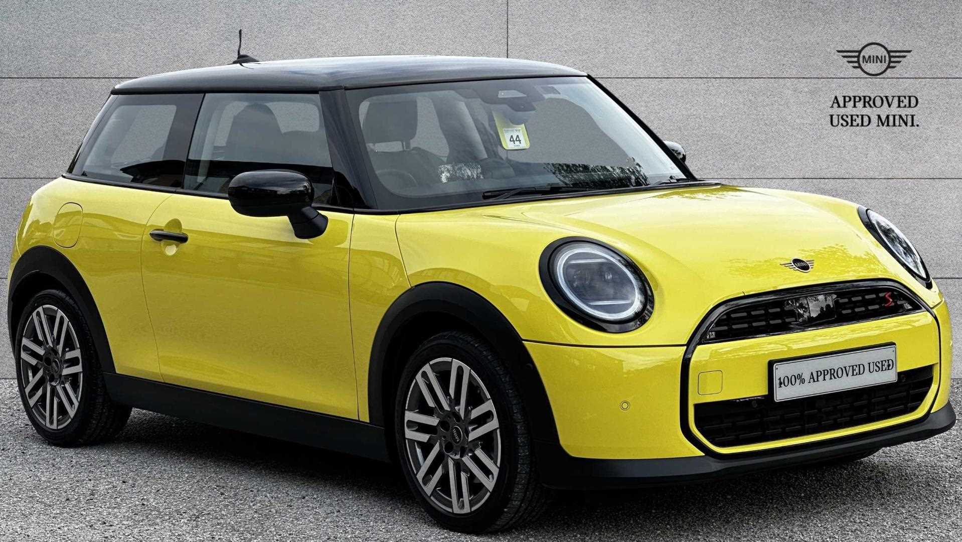 Main listing image - MINI Hatchback