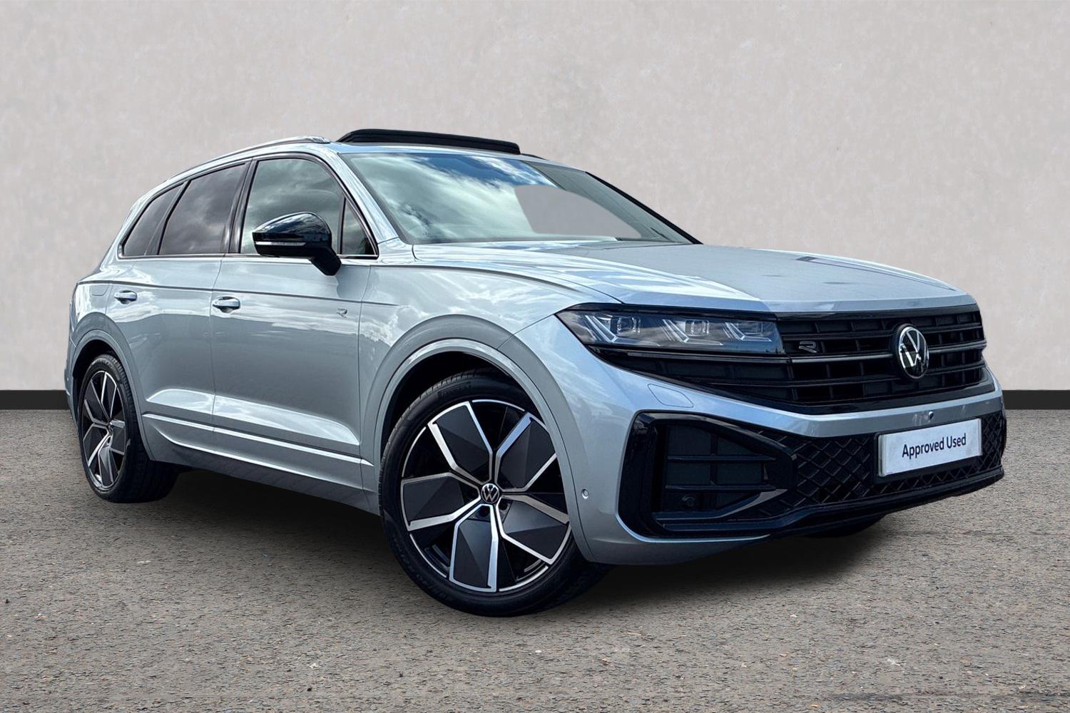 Main listing image - Volkswagen Touareg