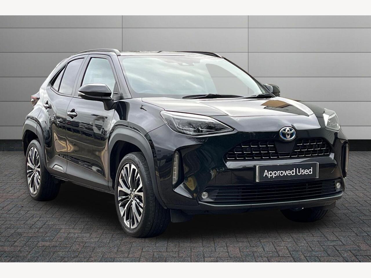 Main listing image - Toyota Yaris Cross