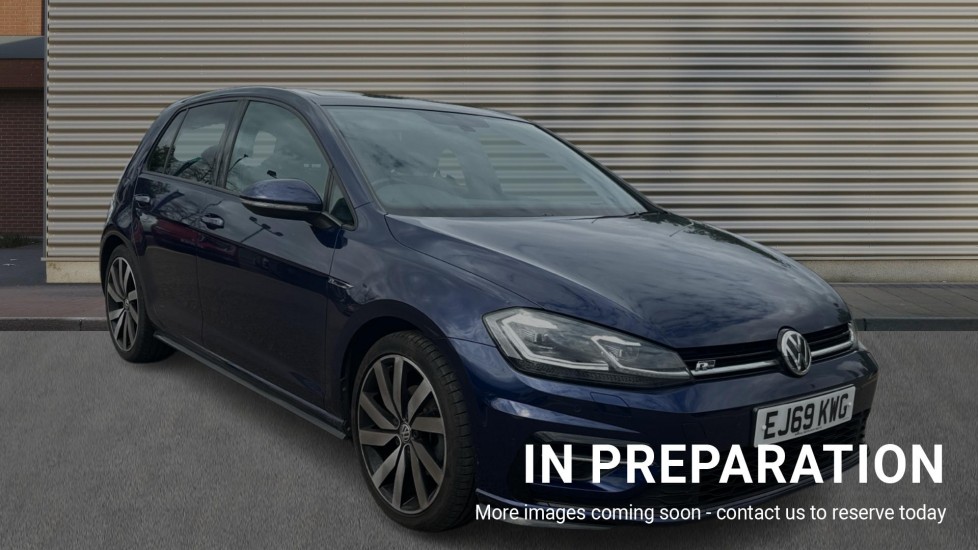Main listing image - Volkswagen Golf