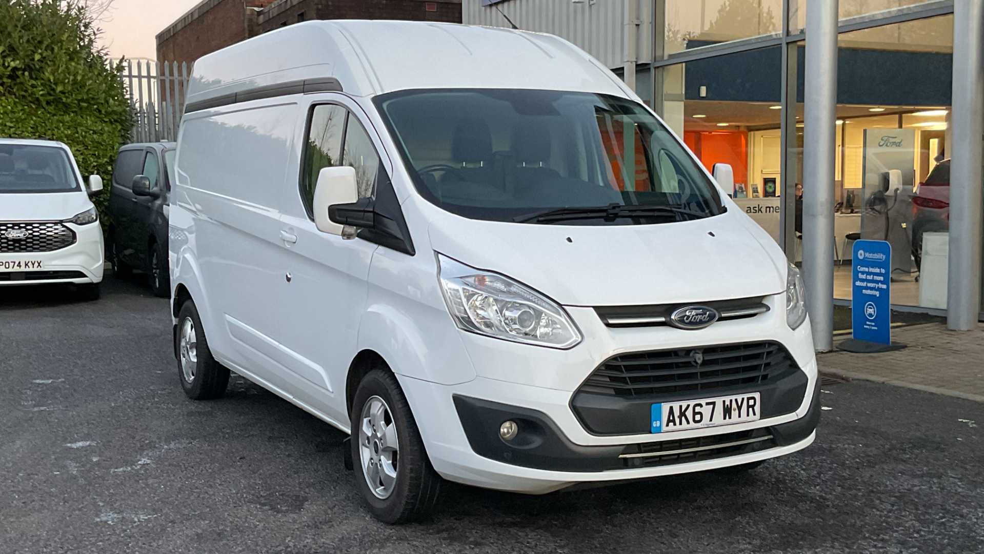 Main listing image - Ford Transit Custom