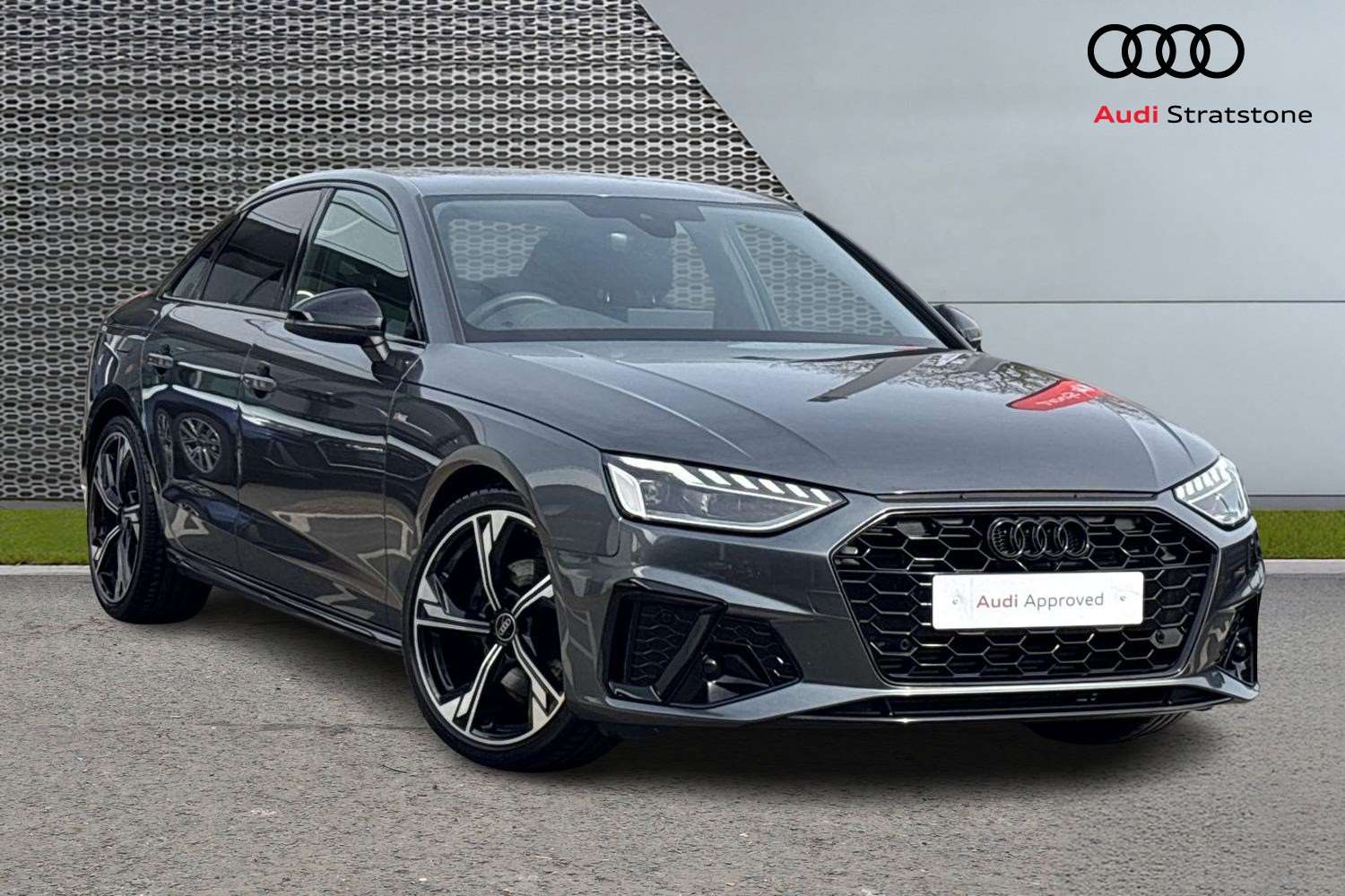 Main listing image - Audi A4