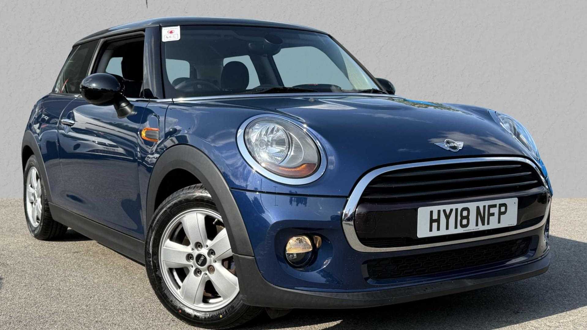 Main listing image - MINI Hatchback