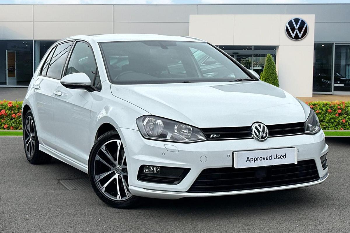Main listing image - Volkswagen Golf