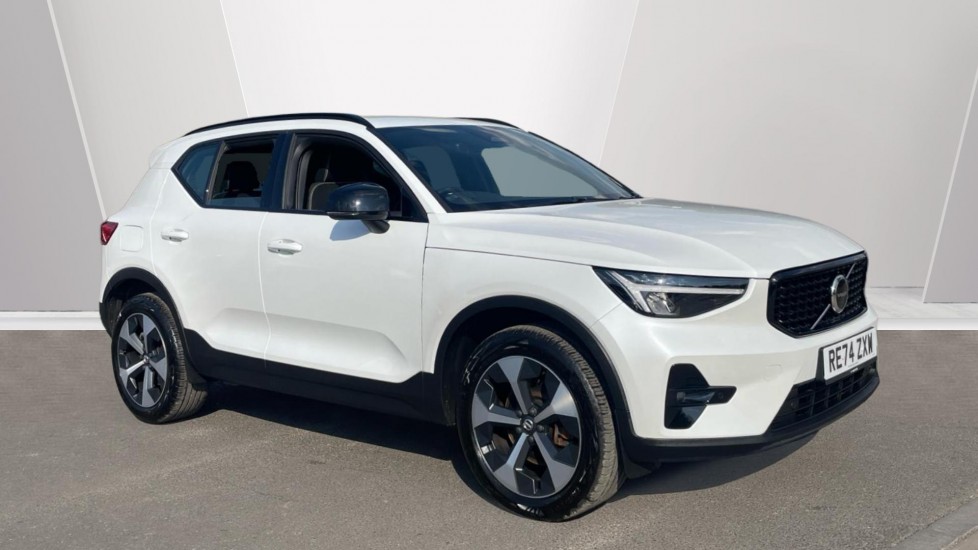 Main listing image - Volvo XC40