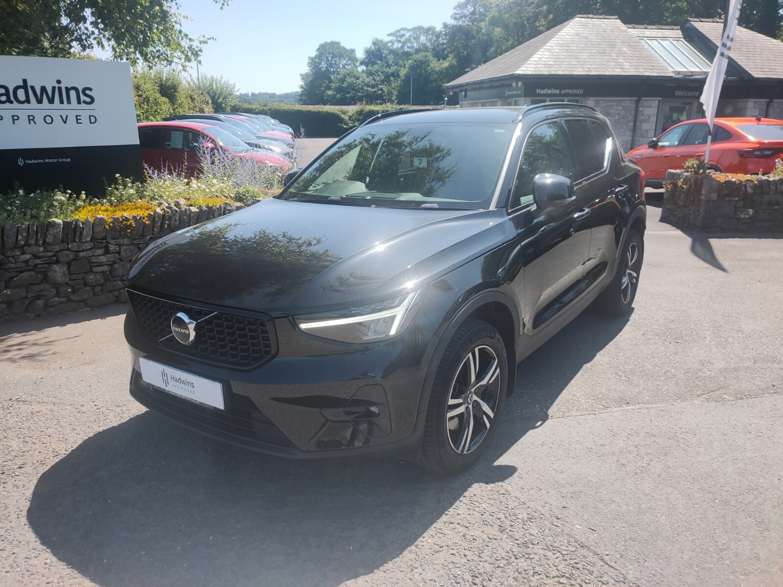 Main listing image - Volvo XC40