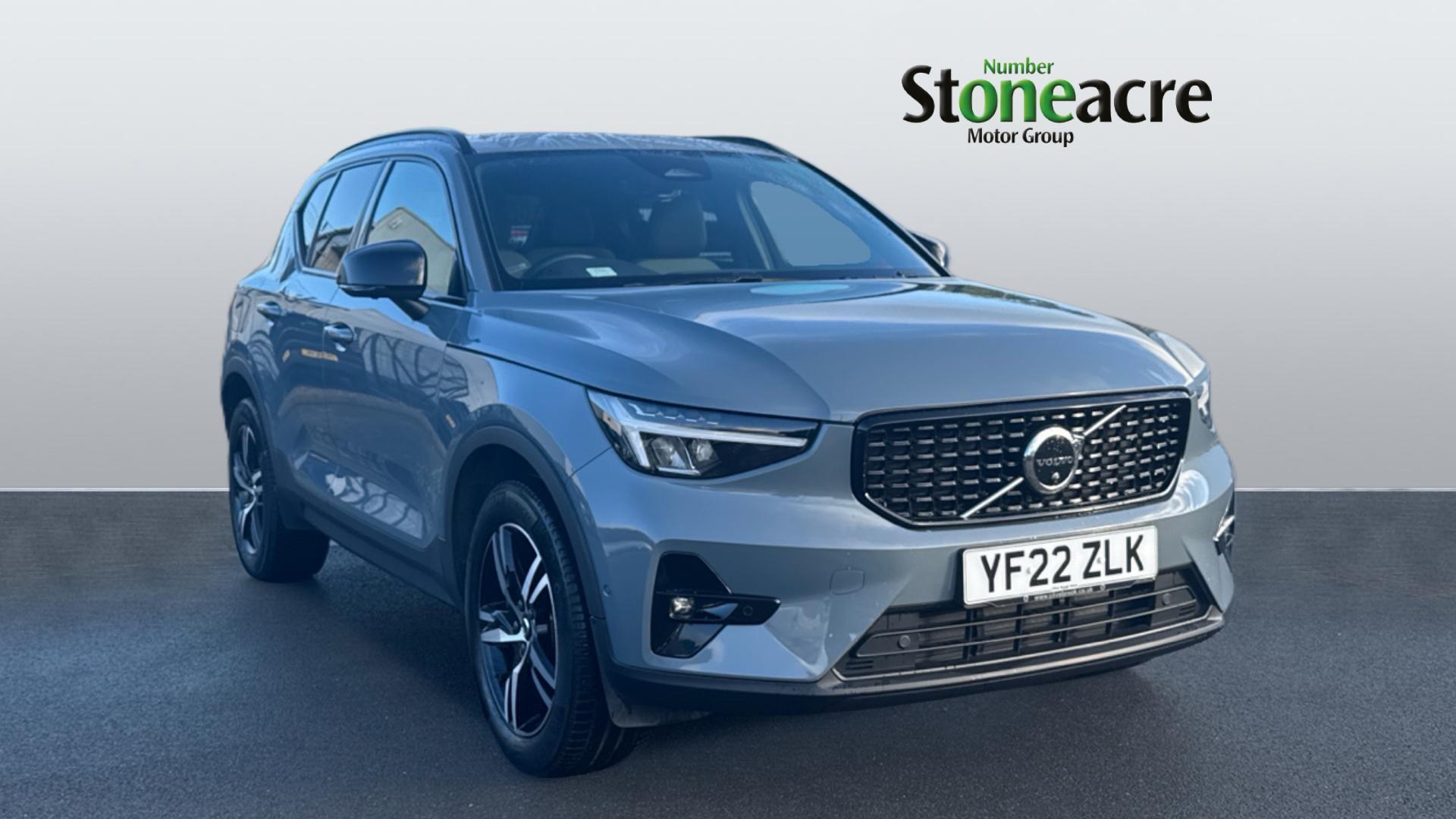 Main listing image - Volvo XC40
