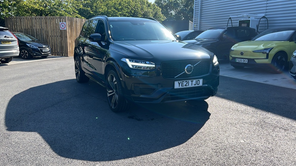 Main listing image - Volvo XC90