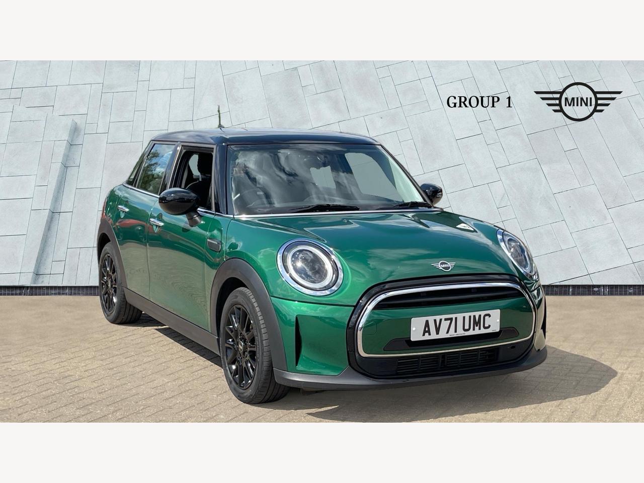 Main listing image - MINI Hatchback 5dr