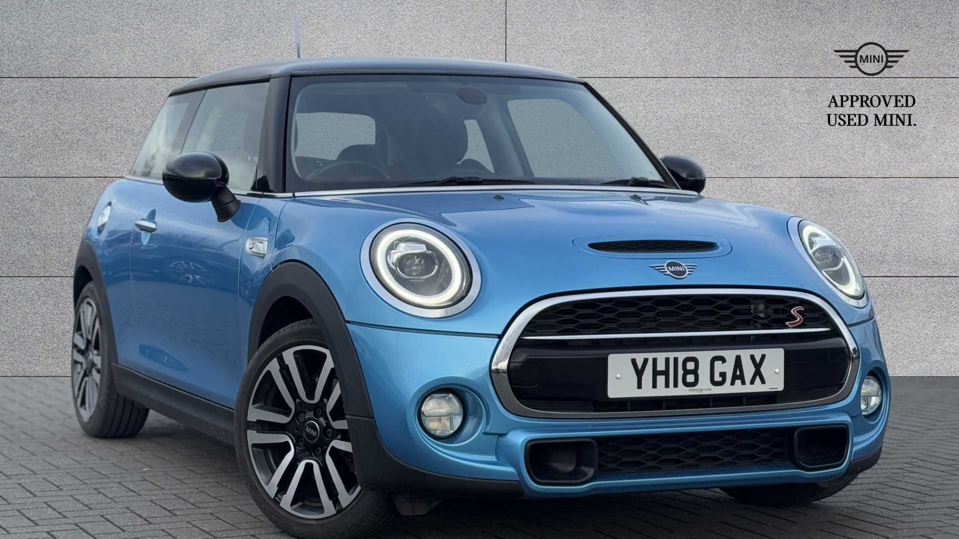 Main listing image - MINI Hatchback