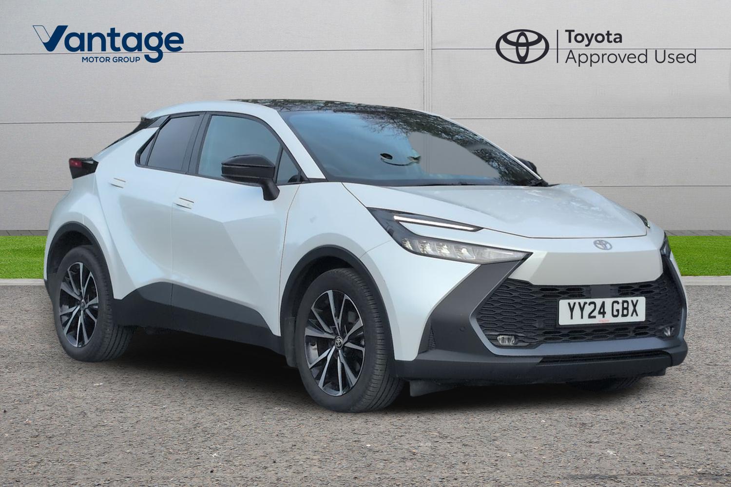 Main listing image - Toyota C-HR