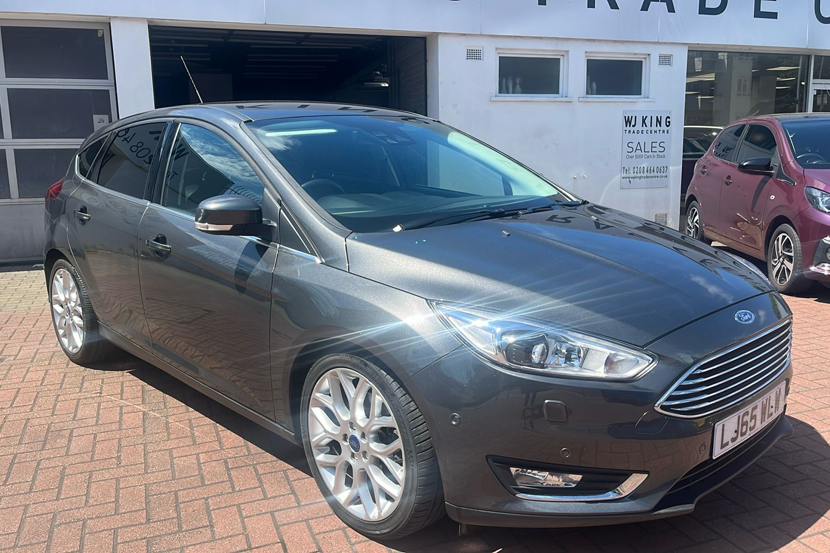 Main listing image - Ford Focus