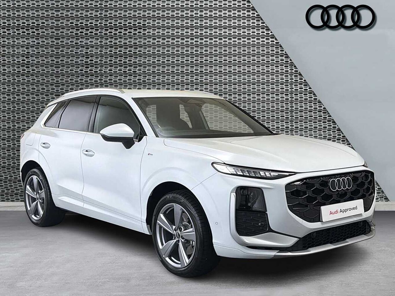Main listing image - Audi Q3