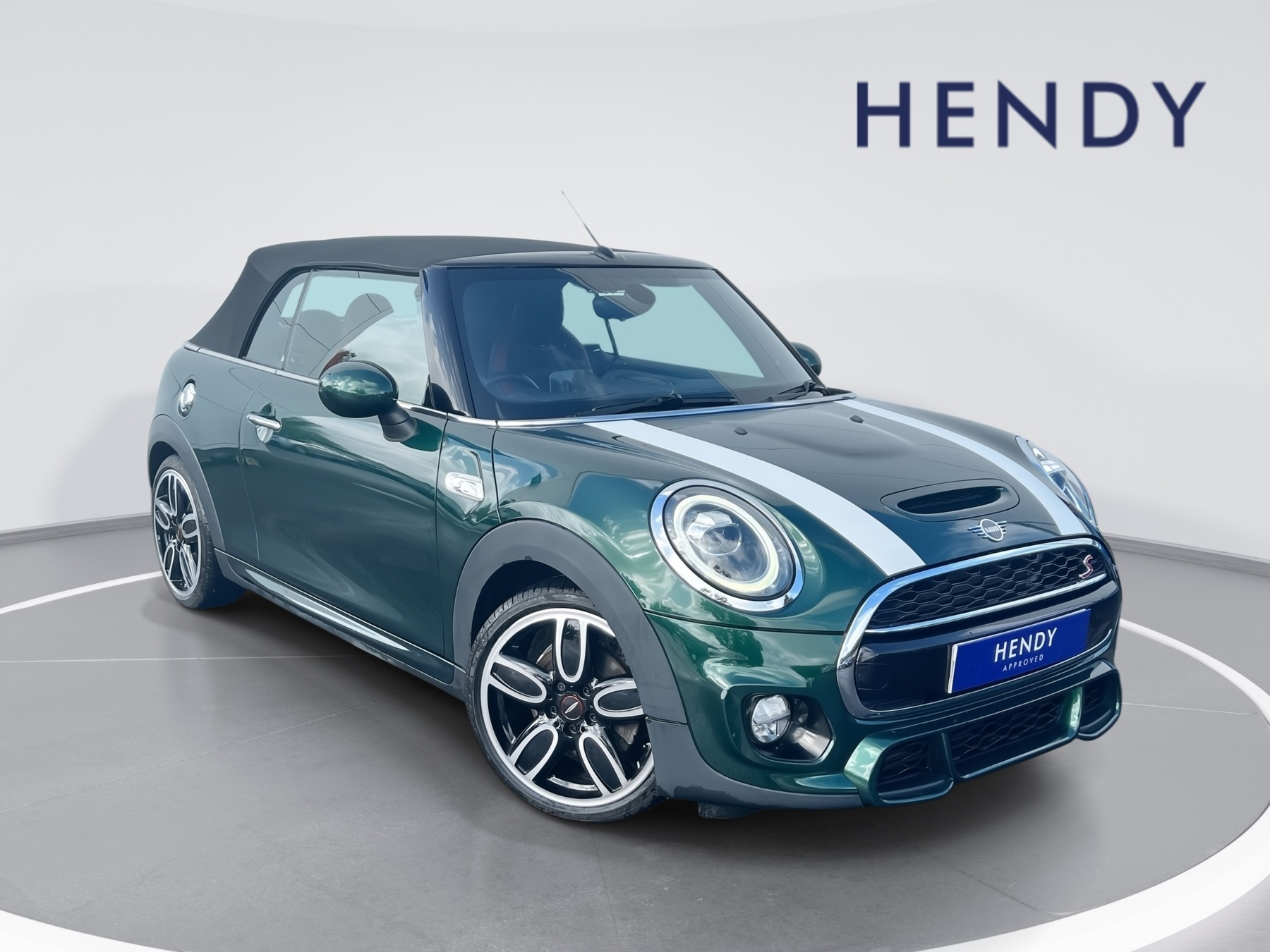 Main listing image - MINI Convertible