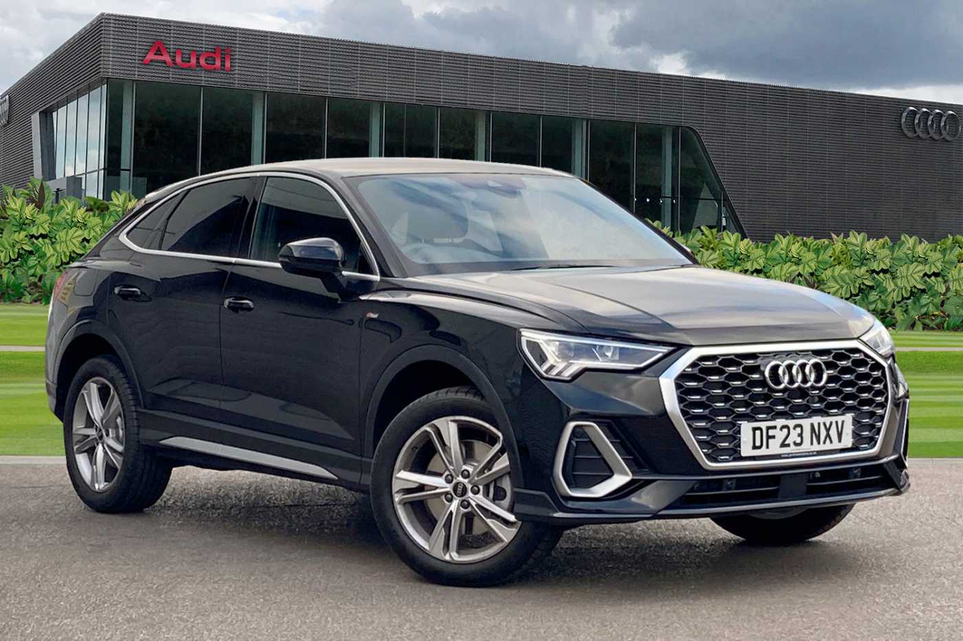 Main listing image - Audi Q3