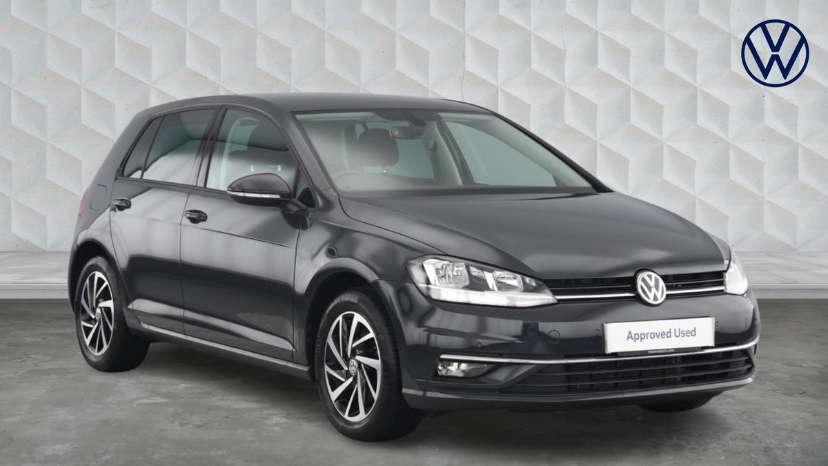 Main listing image - Volkswagen Golf