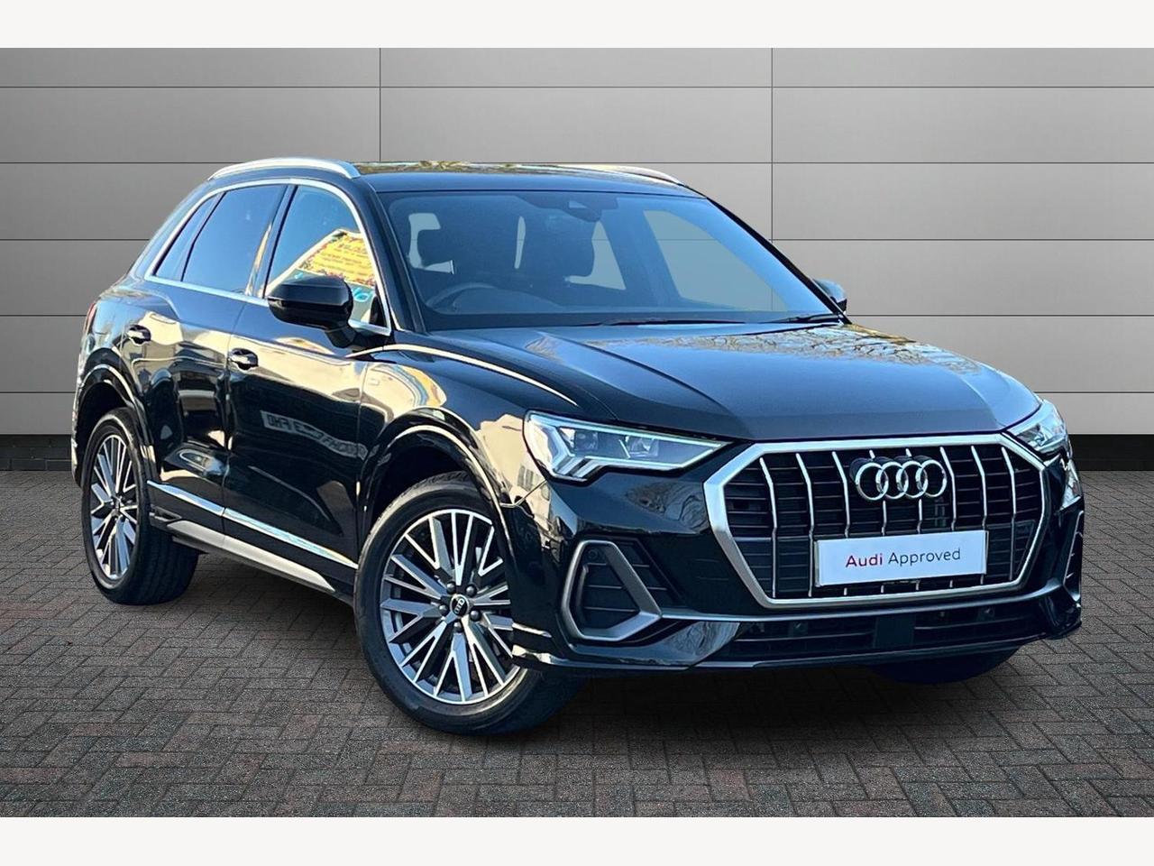 Main listing image - Audi Q3