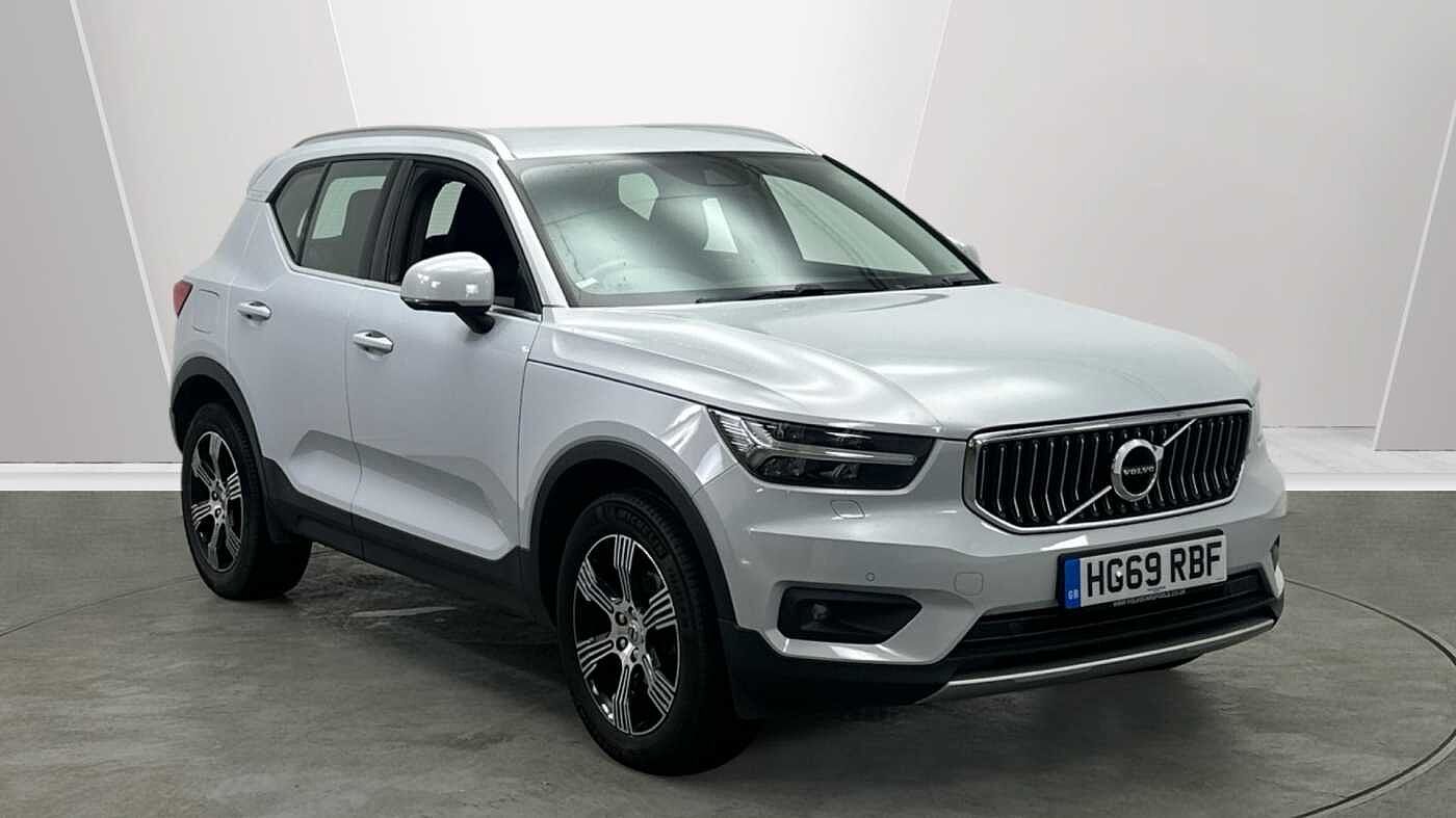 Main listing image - Volvo XC40