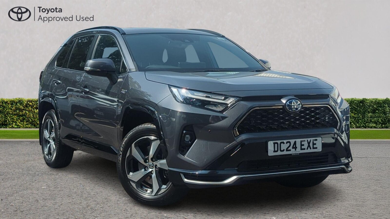 Main listing image - Toyota RAV4