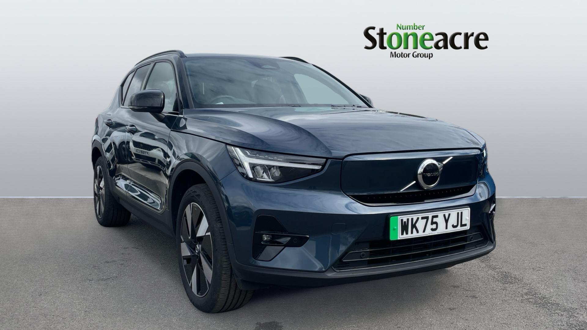 Main listing image - Volvo Ex40
