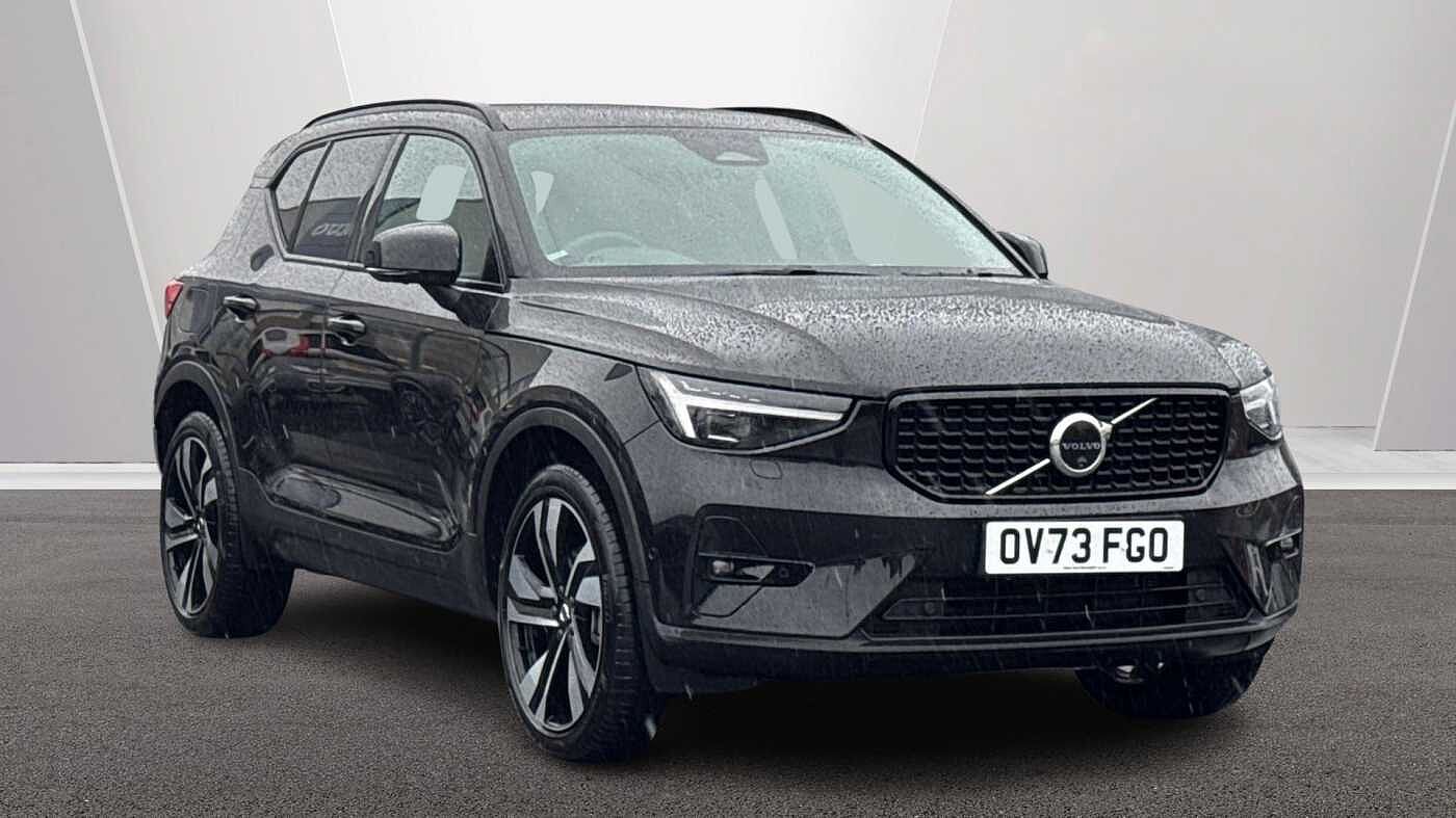 Main listing image - Volvo XC40
