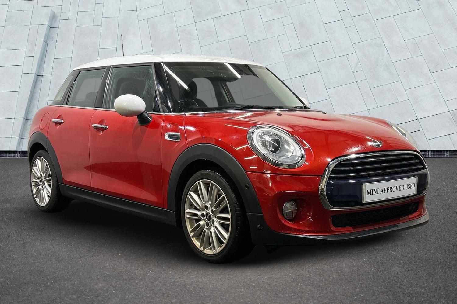 Main listing image - MINI Hatchback 5dr