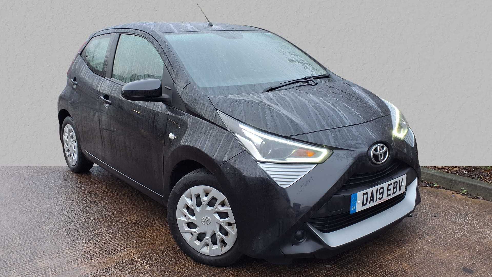 Main listing image - Toyota Aygo