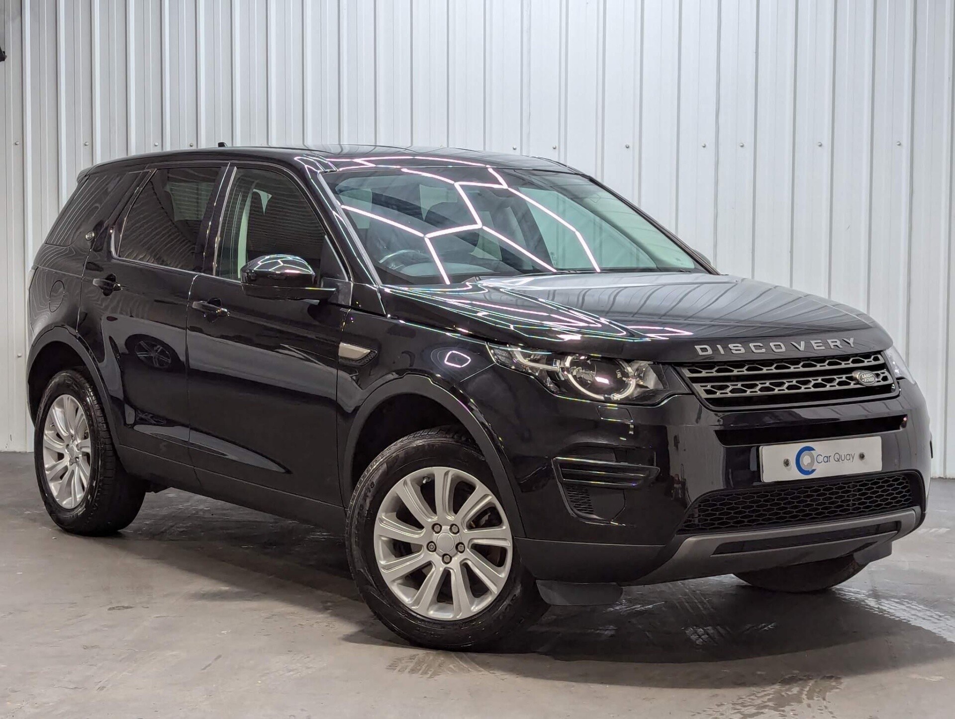 Main listing image - Land Rover Discovery Sport