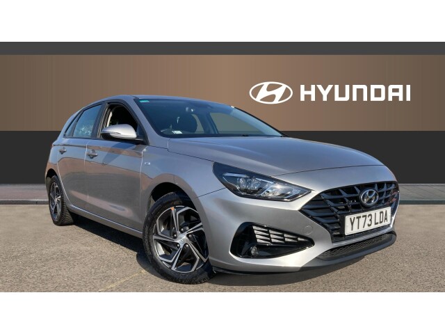 Main listing image - Hyundai i30