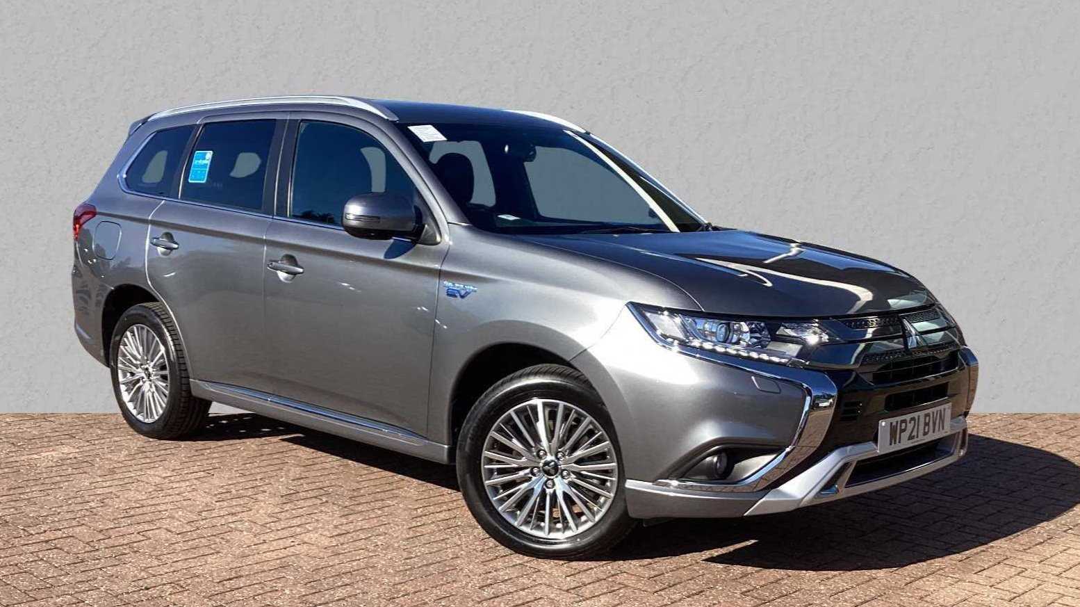 Main listing image - Mitsubishi Outlander