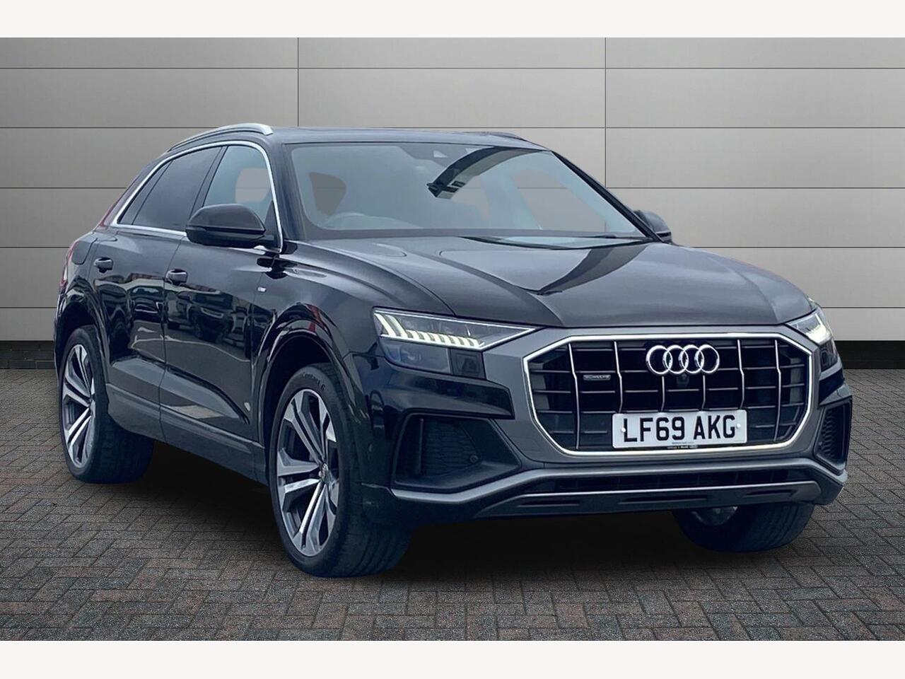 Main listing image - Audi Q8
