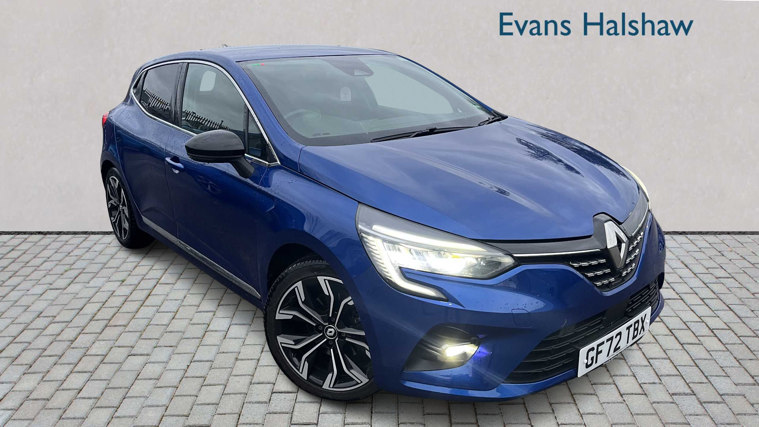 Main listing image - Renault Clio