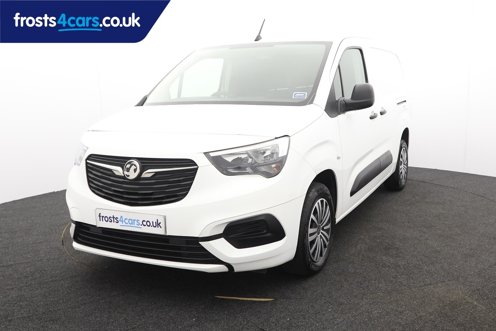 Main listing image - Vauxhall Combo Cargo