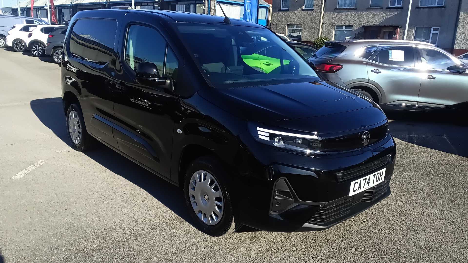 Main listing image - Vauxhall Combo Cargo